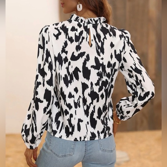 SHEIN All over black & white long sleeve blouse Small 4 - Picture 2 of 3